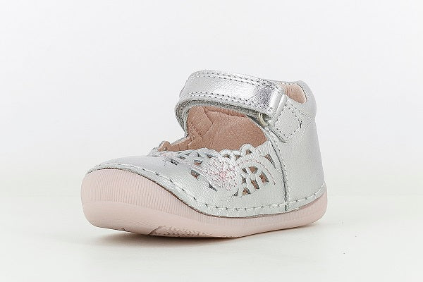 Pablosky Kids Silver Leather First Steps Girls Sandal - 090650