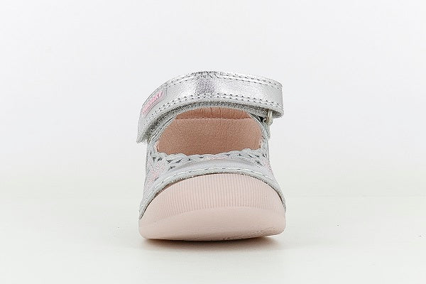 Pablosky Kids Silver Leather First Steps Girls Sandal - 090650