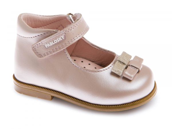 Pablosky Kids Pink Leather Bow Shoe - 072578