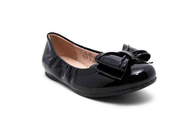 Venettini Girls 55-Ivana Black Patent Leather Flat Shoe