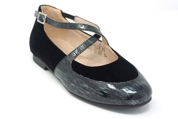 Venettini Girls 55-Dale Black Brush Velvet Leather Strap Shoe