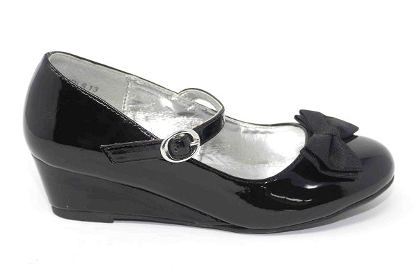 Report Girls Inara Black Patent Mary Jane Shoe