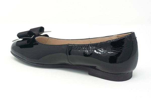 Venettini Girls 55-Darcy Black Patent Flat Shoe