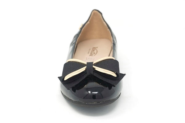 Venettini Girls 55-Darcy 2 Black Patent Grain Flat Shoe with Bow