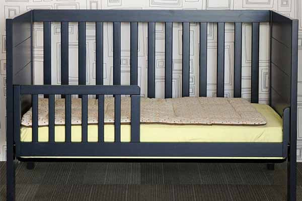 Baby Mod Modena 3-in-1 Crib in Navy