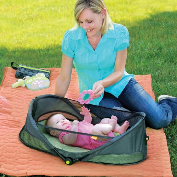 Brica Fold’n Travel Bassinet