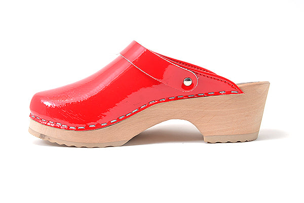 Hanna Andersson Classic Red Swedish Girls Clogs