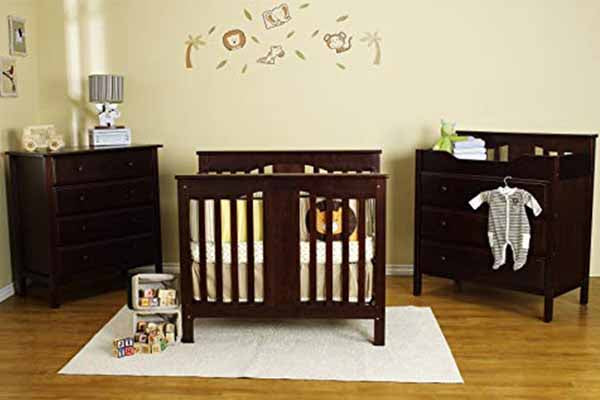 Annabelle mini crib online