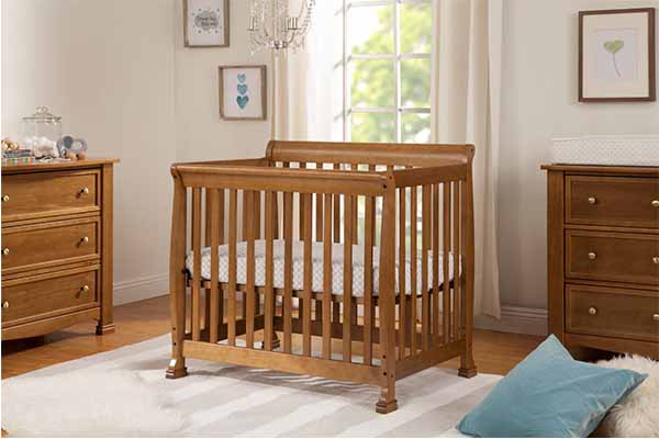 DaVinci Kalani 2-in-1 Mini Crib and Twin Bed in Chestnut