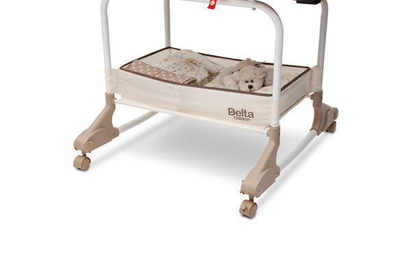 Delta Children Rocking Bassinet, Play Time Jungle