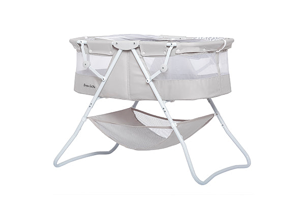 Dream On Me Karley Bassinet in Grey