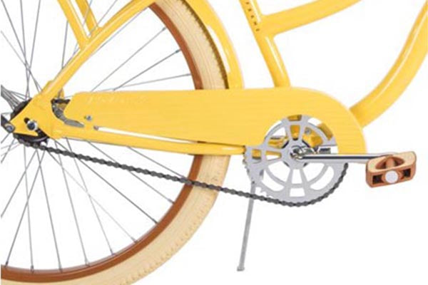 Huffy 26" Nel Lusso Women's Cruiser Bike with Perfect Fit Frame, Yellow