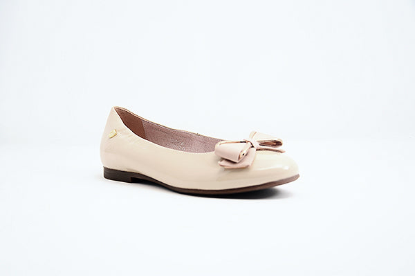 Venettini Girls 55-Darcy 3 Cream Patent Leather Flat Shoe